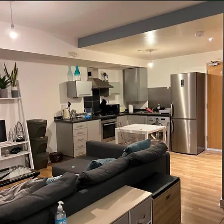Lovely 1-bed Studio In Apartment *